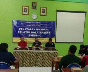 Perbasi Kota Mojokerto Gelar Penataran Internal Pelatih Basket Lisensi C