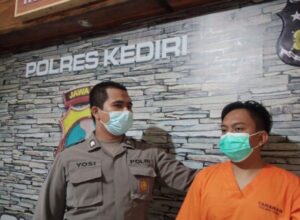 Pemuda di Kediri Diringkus Polisi Usai Gelapkan Uang Perusahaan Rp 106 juta