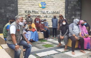 Puluhan Warga Bangun Datangi BPN Kabupaten Mojokerto