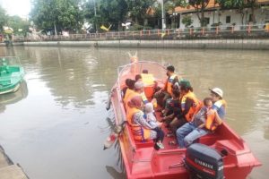 Libur Lebaran, Wisata Perahu Kalimas Jadi Primadona Warga Surabaya