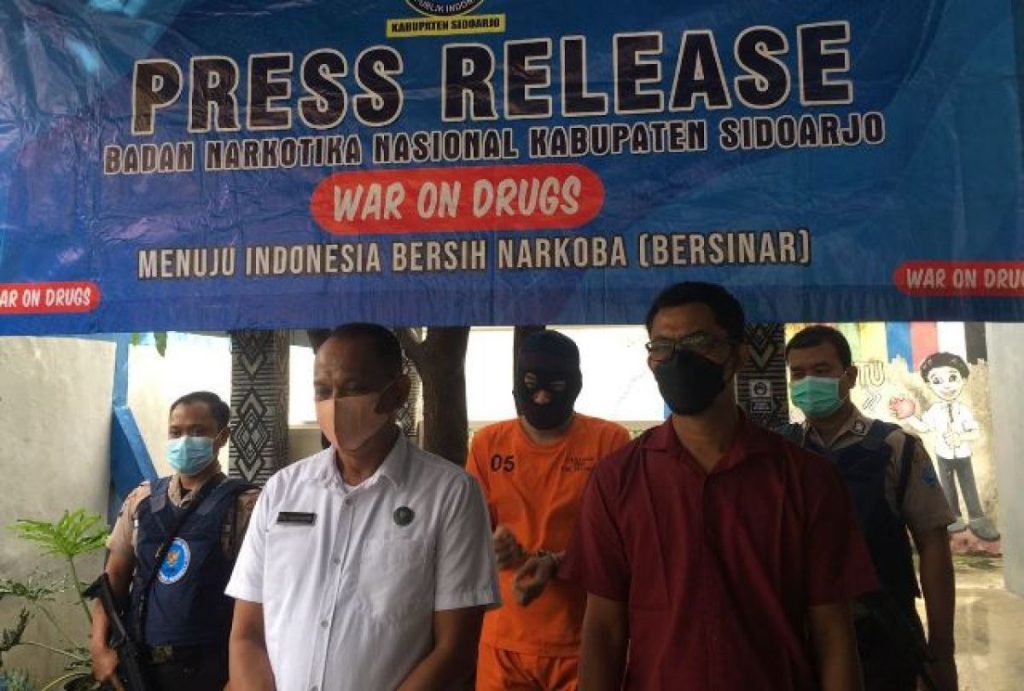 BNNK Sidoarjo Bekuk Pengedar Ganja, 3,6 Kilogram Ganja Disita