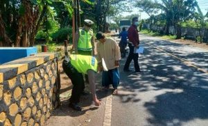 Kronologi Mobil Travel Tabrak Motor yang Menewaskan Satu Keluarga di Banyuwangi