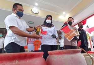 Oplos Pertalite Jadi Premium Warga Blitar Dibekuk Polisi