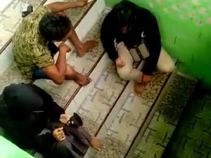 Sepasang Muda-Mudi di Magetan Terciduk Mesum di Toilet Masjid