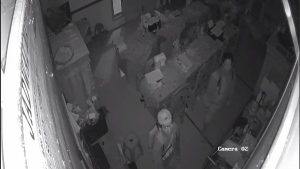 Maling Satroni Tiga SD di Wonosalam Jombang Dalam Sepekan