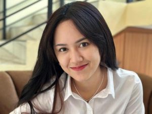 Happy Asmara Tiba-tiba Kesurupan Saat Manggung di Pasuruan