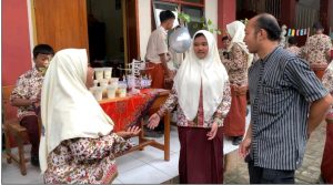 SMPN 8 Kota Mojokerto Gelar Bazar Karya Inovasi Gaba Si Mera