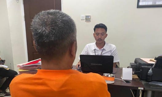 Paman di Gresik Dibekuk Polisi Gegara Cabuli Keponakan 