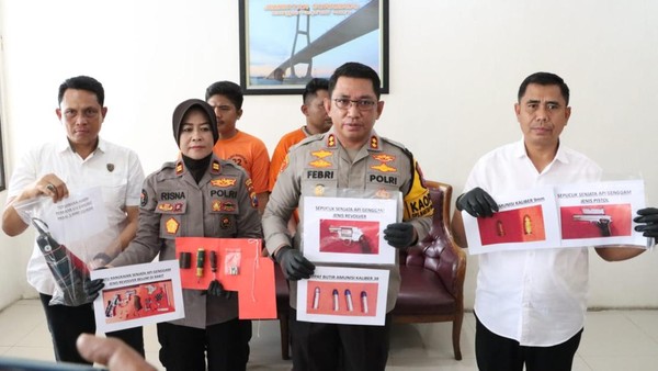 Simpan 3 Senpi Rakitan, 2 Pria di Bangkalan Dibekuk Polisi