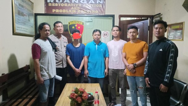 Terekam CCTV Curi Motor Rekan Kerja, Karyawan Pabrik di Lamongan Dipolisikan