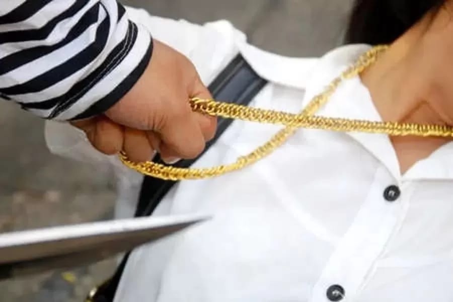 Polisi Bekuk Dua Pelaku Jambret Kalung Emak-emak di Tulungagung