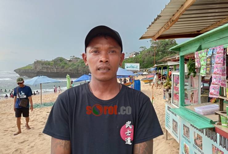 Sosok Darman Nelayan yang Selamatkan 9 Nyawa Pelajar di Pantai Drini