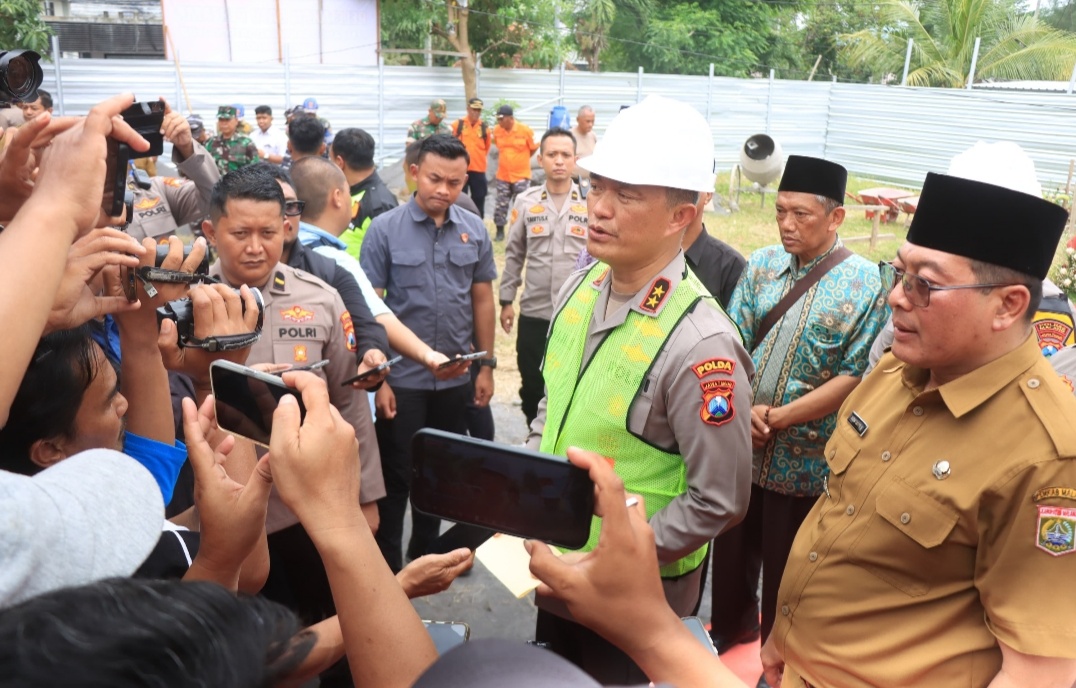 Kapolda Jatim Letakkan Batu Pertama Pembangunan Mako Satpolairud di Malang
