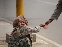 Heboh! Diciduk Satpol PP Pengemis Lansia di Kota Kediri Ketahuan Bawa Uang Rp 40 juta