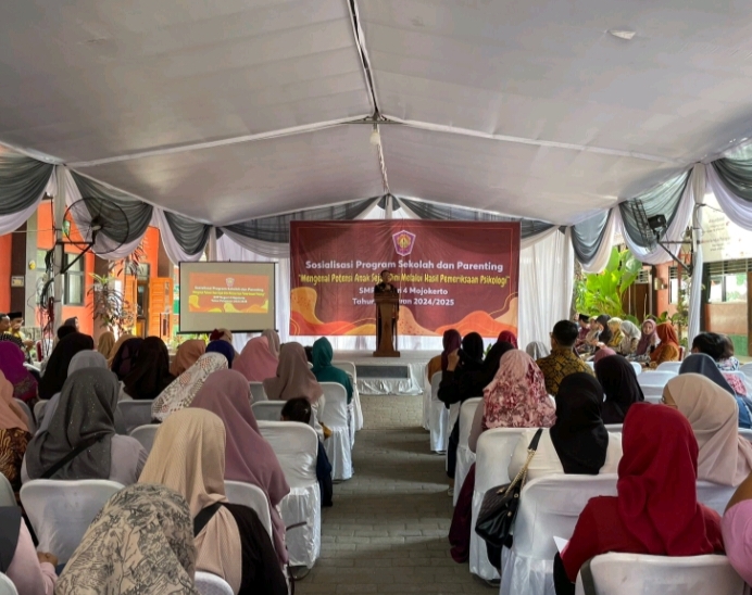 Mengenal Inovasi GILI SPENPAT (Giat Literasi SMP Negeri 4 Mojokerto) untuk Tingkatkan Literasi Siswa