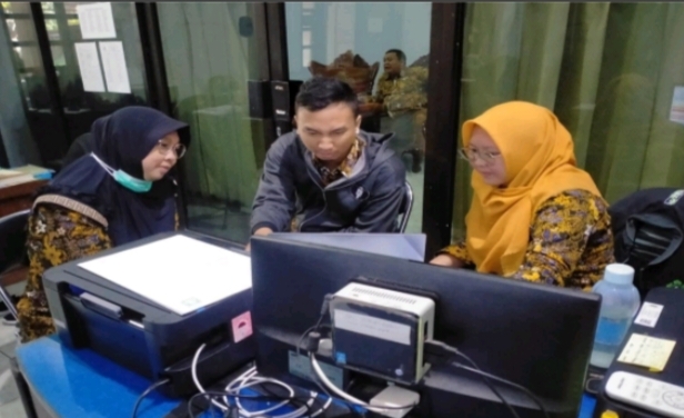 Kelurahan Kranggan Wujudkan Layanan Modern Lewat Digitalisasi Arsip