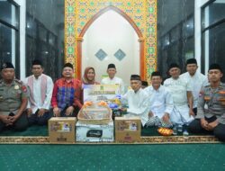 Salurkan Dana Hibah, Wali Kota Mojokerto Ingin Warga Lebih Nyaman Beribadah