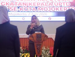 Lantik 6 Kepala Puskesmas, Ning Ita Tekankan Mutu Layanan Tak Boleh Turun Meski Fiskal Terbatas