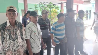 Belasan Warga Kepuhanyar Geruduk Kantor Desa, Desak Kades Transparan Pengelolaan Tanah Kas Desa