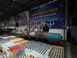 Gelar Operasi Polrestabes Surabaya Sita 5.385 Botol Miras Ilegal